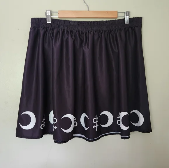 Hot Topic Skater Skirt - Picture 4 of 4